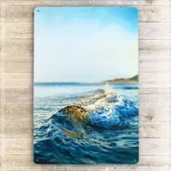 南国系ブリキ看板　インテリアに最適　「波の息づかいが聞こえる、心がほどける瞬間」