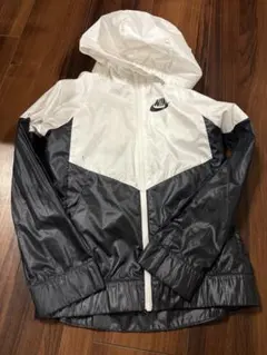 Nike フード付きジャケット ホワイト/ブラック