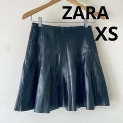 ZARA 黒　フレアスカート　合成皮革　XS