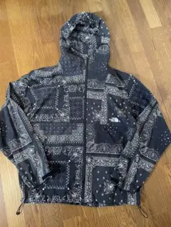 THE NORTH FACE ナイロンジャケット　ペイズリー柄　ブラック