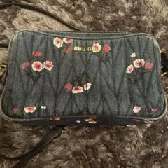 日本限定　MIU MIU 花柄　デニム　ショルダーバッグ