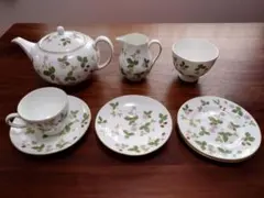 WEDGWOOD ウェッジウッド ワイルドストロベリー　ティーセット