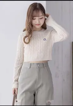 ケーブルニットトップス　ショート丈　アイボリー　clear