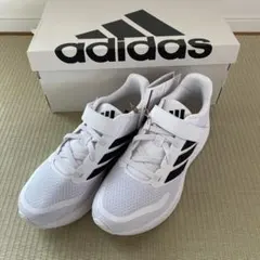 adidas スニーカー　21センチ