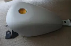 XL 1200X純正タンク　サーフィサー処理済みのサムネイル