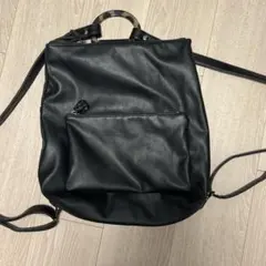 イアパピヨネ Dリュック ブラックのサムネイル