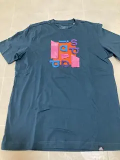 adidas カラフルグラフィックTシャツ