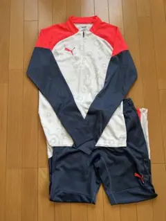 PUMAトレーニングウェアSサイズ&パンツMサイズ