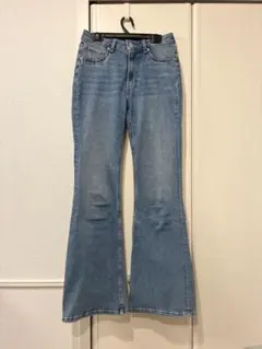 H&M DIVIDED フレアデニムパンツ ライトブルー サイズ36のサムネイル