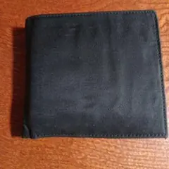 プラダ　メンズ　二つ折り財布