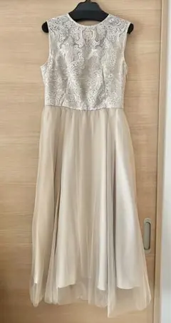 新品同様 AIMER ベージュ レース パーティードレス結婚式 成人式 二次会