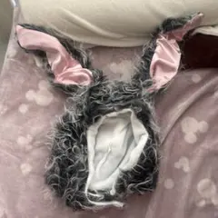 ウサギの耳付きフェイクファー帽子