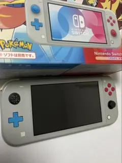 Nintendo Switch Lite ポケモン剣盾モデル
