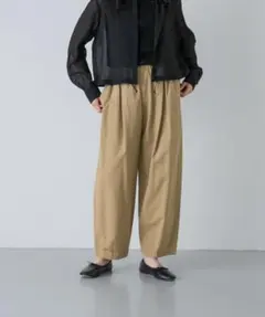 かぐれ コットン2タックパンツ ベージュ 26SS - メルカリ