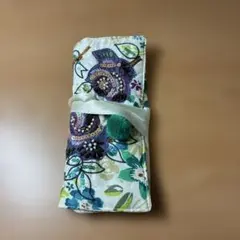 未使用品！美品！　刺繍ポーチ
