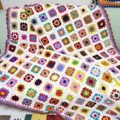 モチーフ編み【2】ハンドメイド　ブランケット　マルチカバー