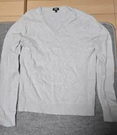 UNIQLO ホワイト Vネックセーター Mサイズ ユニクロ