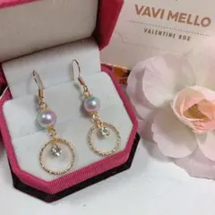 新品未使用 ピンクブルー淡玉 小ぶり 吊り下げピアス