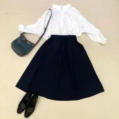 【GU】フレアスカート ミモレ丈 ウエストゴム ネイビー Mのサムネイル