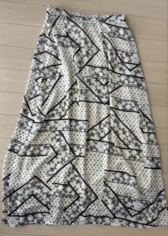 メランクルージュ　ロングスカートのサムネイル