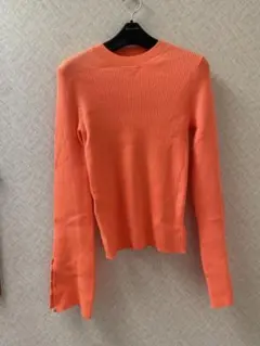 【新品未使用】リリーブラウン　長袖リブニット