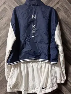 Nike 尼龍外套 海軍藍/白色