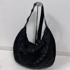✨美品✨russet ナイロン キルティング ビックラウンドショルダーバッグのサムネイル