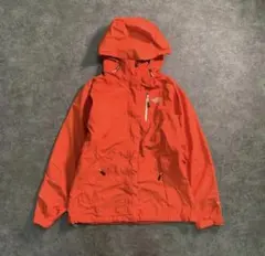 マウンテンパーカー