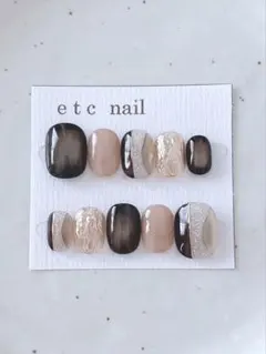 No.716ベリーショート　ネイルチップ　ブラウン　ベージュ　キラキラ　マグ　春