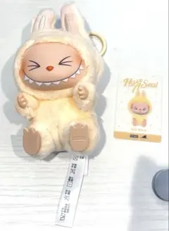 ラブブ　ハブアシートHave a seat SISI