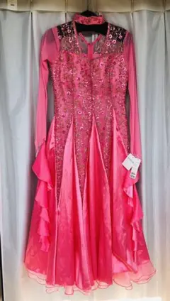 社交ダンス等ドレス❣️新品未使用タグ付き☆お値下げしました^ ^