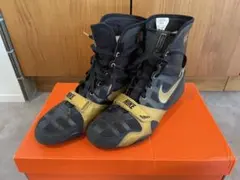 NIKE HyperKO ボクシングシューズ ブラック ゴールドのサムネイル