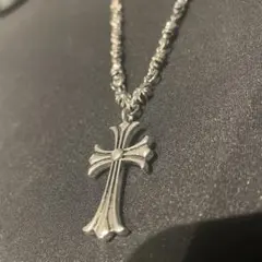 シルバー調 クロス型ネックレス
