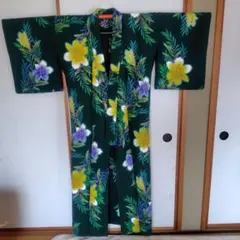 リッチな体型の方におすすめ USED 紺 がく紫陽花ふうの花柄 有松絞り