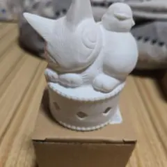 猫と小鳥の陶器置物 約10cm