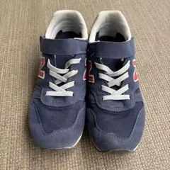 new balance ネイビー スニーカー キッズ　22.5