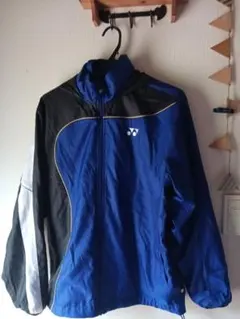 ヨネックス フード付きジャケット 青