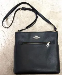 COACH ブラック ショルダーバッグ