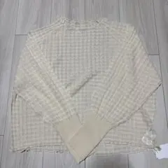 【タグ付き新品】ベルーナ 長袖カットソー アイボリー S