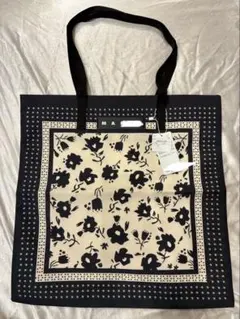 新品 本日のみ　マルニ風　トートバッグ 花柄のサムネイル