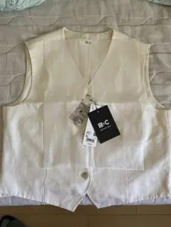 ユニクロC プレミアムリネンベスト　白　XL
