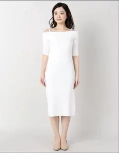 新品　Limitless Luxury NOAHオフショルスリットワンピース