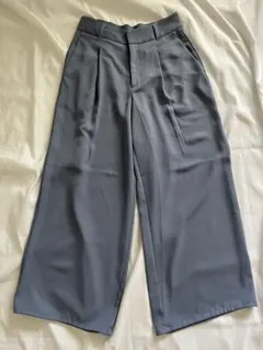 ハ*チ様 ジーユー　GU タックワイドパンツ　ブルー