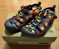 【美品】 KEEN キーン サンダル NEWPORT H2 レインボー 23.5