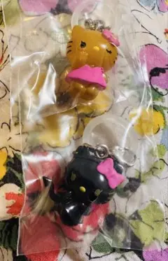 ハローキティ めじるしアクセサリー　2個セット