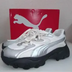 PUMA　プーマ　スニーカー　厚底