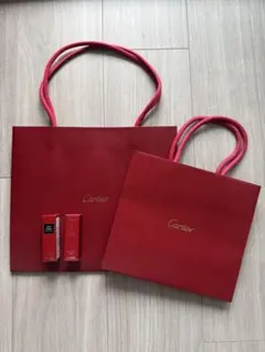 新品未使用　Cartier ショップ袋 香水　セットのサムネイル