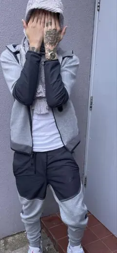 Nike テックフリース 上のみ 海外モデル