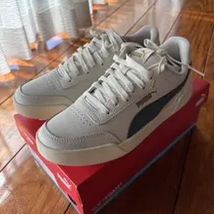 新品未使用　PUMA スニーカー レディース