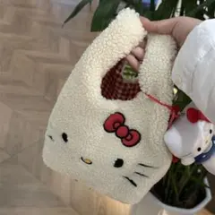 【即日発送】ハローキティ 刺繍 ミニフリースバッグ 白